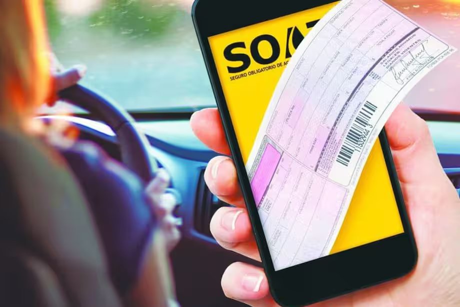 Compra del SOAT en línea con los datos del vehículo para renovar la póliza vencida en Colombia